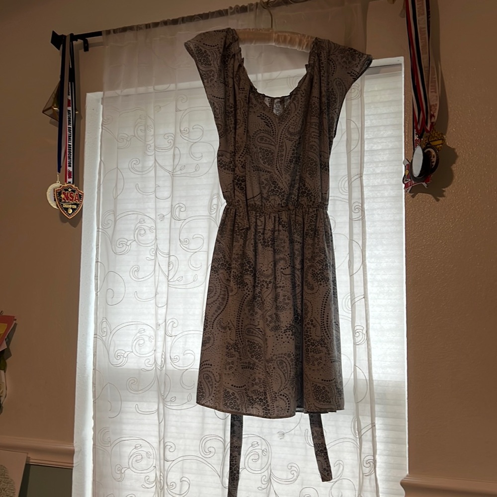 A dress colors blue and teal brand Lauren Conrad women’s medium